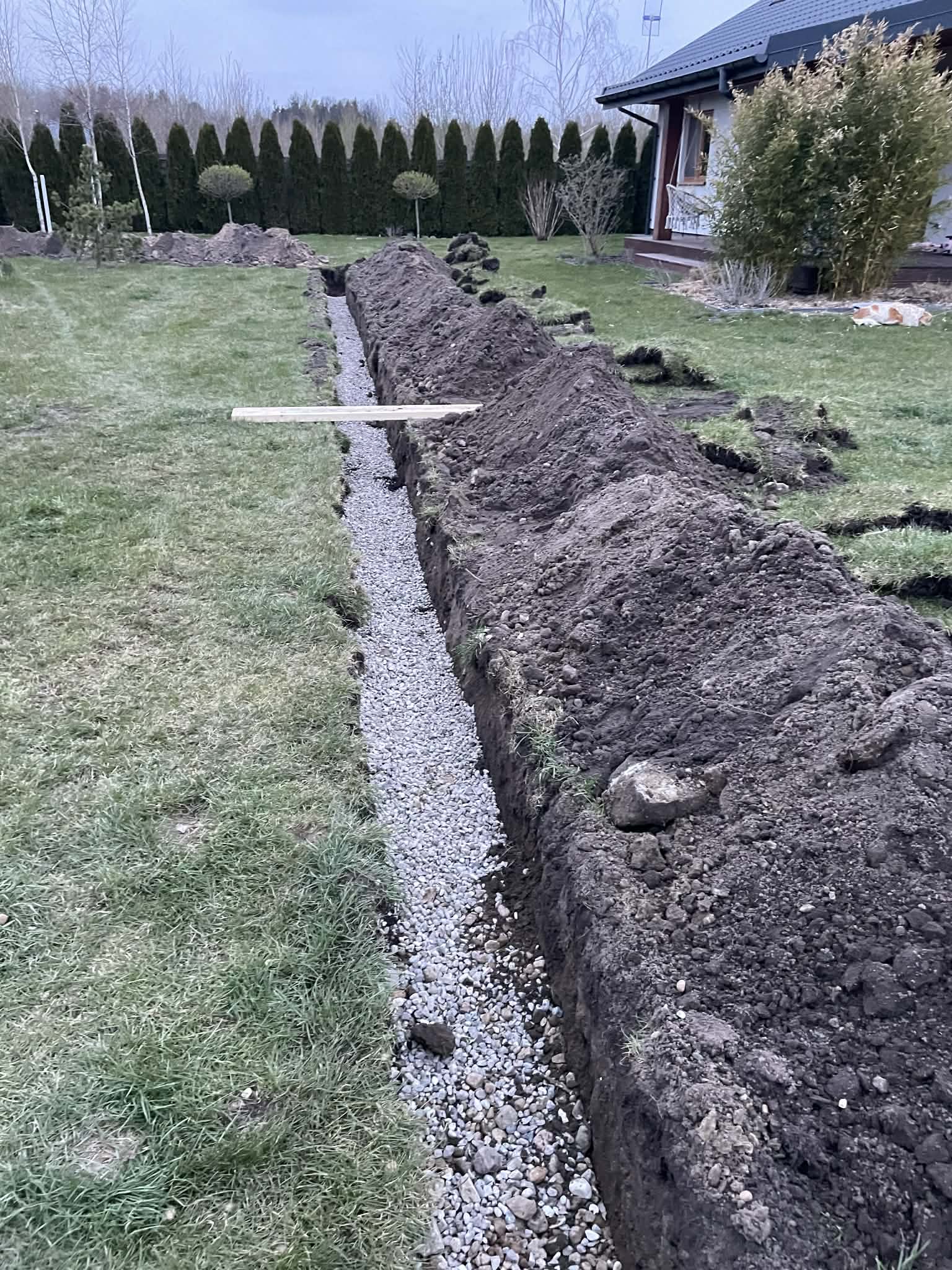 Realizacja 15 robót ziemnych, przyłączy i usług geodezyjnych KAM-KOP & GEOPRO