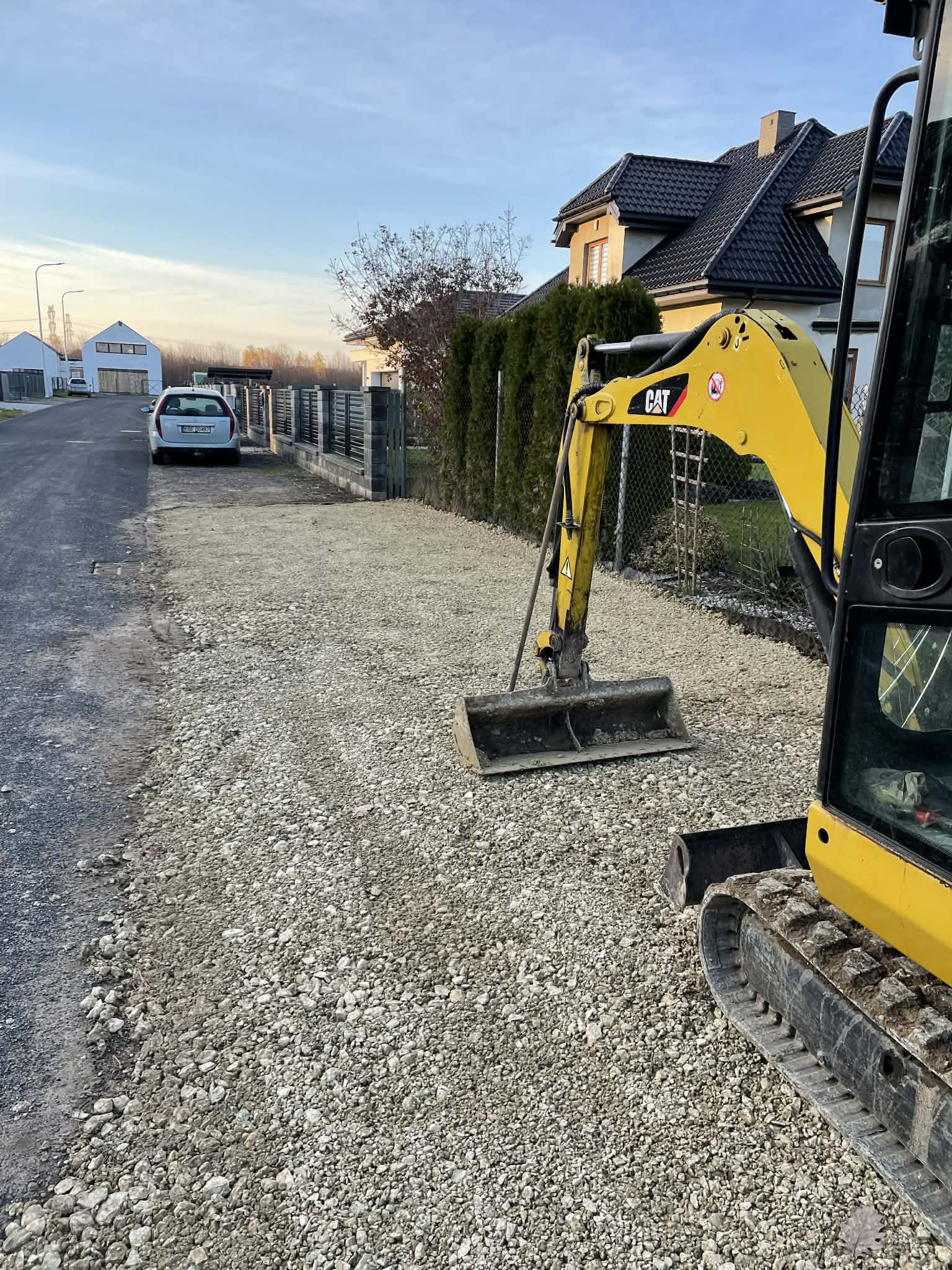 Realizacja 20 robót ziemnych, przyłączy i usług geodezyjnych KAM-KOP & GEOPRO